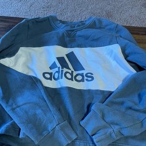 Woman’s crop sweatshirt